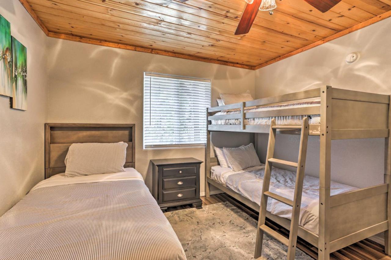 Remodeled Crestline Retreat Walk To Lake Gregory! ภายนอก รูปภาพ